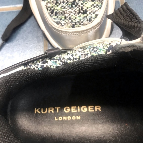 KURT GEIGER LONDON- New Unique Size 6 1/2 Classy Coveted & Popular Gold Monogram - Picture 4 of 16